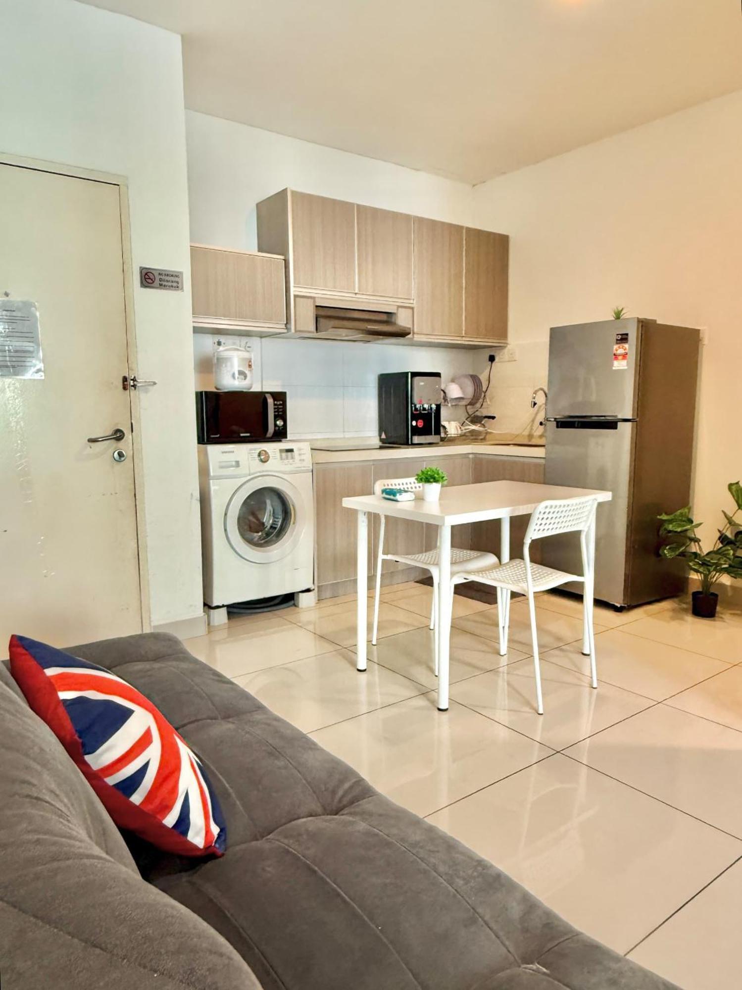 Mansion One By Sky Hive Apartment George Town Exterior photo